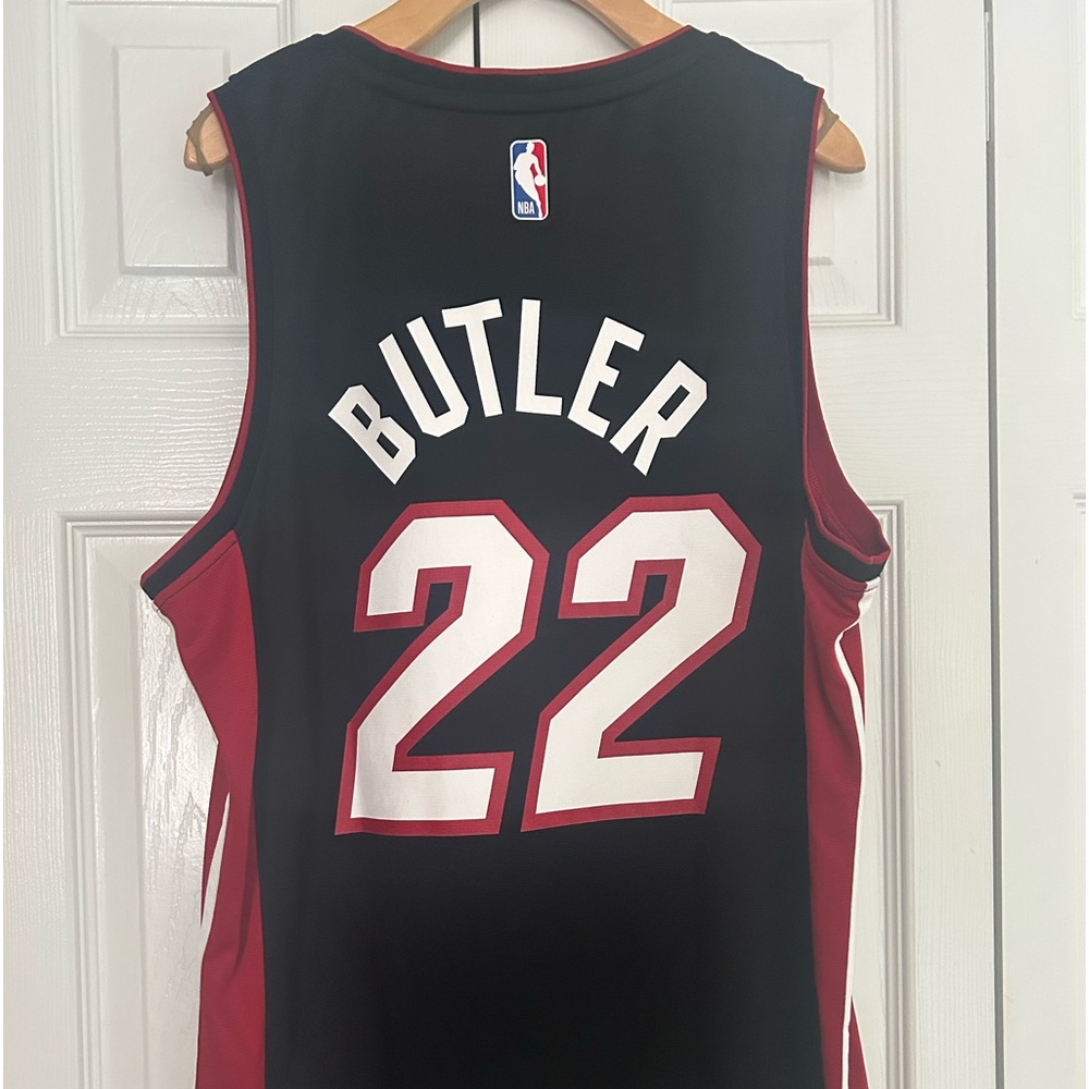 COPY - Miami Heat Jersey - Butler 22